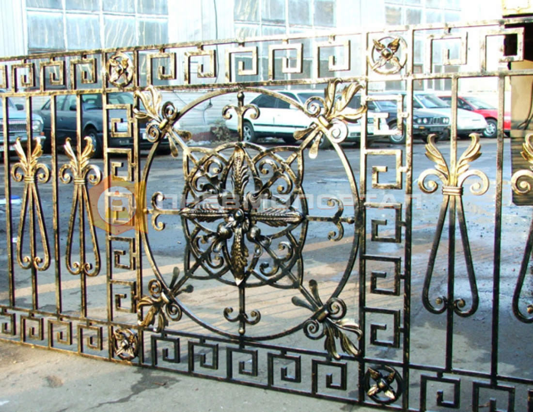 Как покрасить забор? Как покрасить забор?