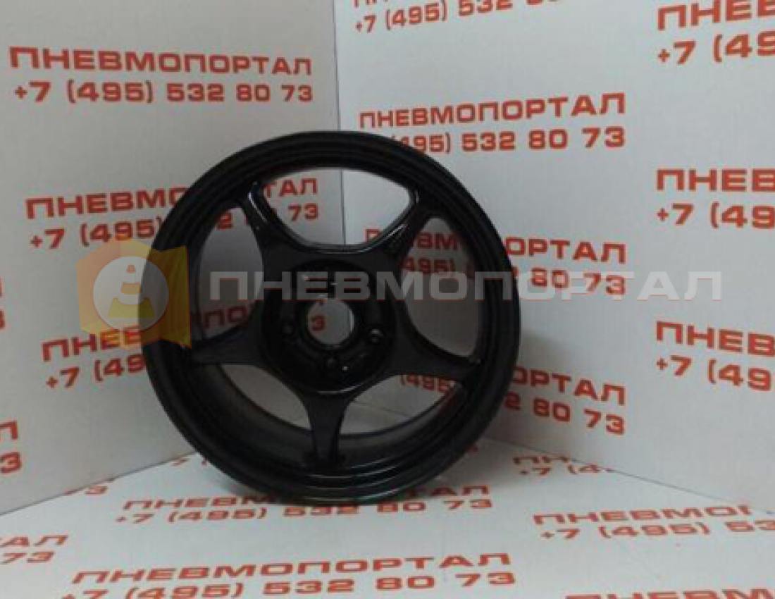 Покрасили автомобильные диски и покрыли поверхность лаком Покрасили автомобильные диски и покрыли поверхность лаком