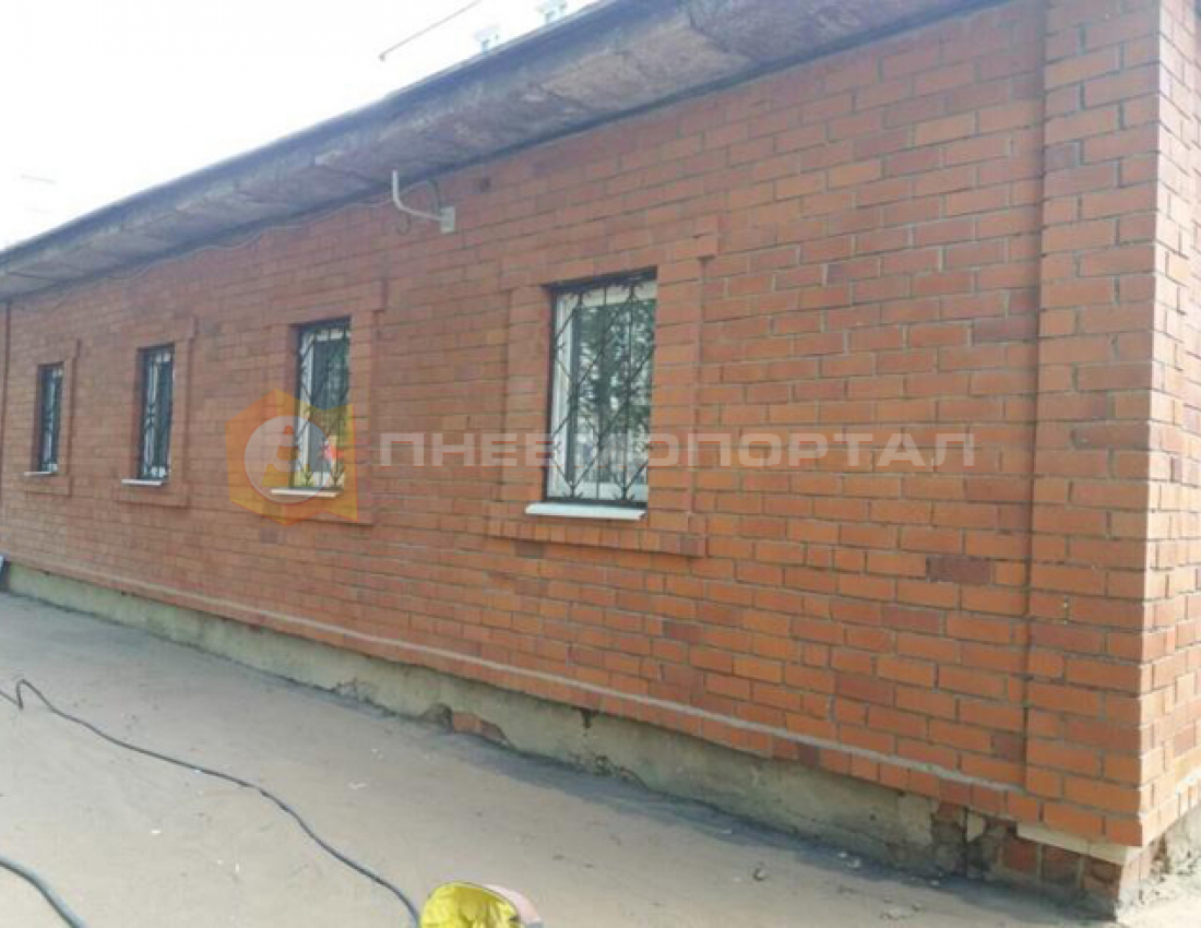 Произвели пескоструйную очистку стен отделения почты России Произвели пескоструйную очистку стен отделения почты России