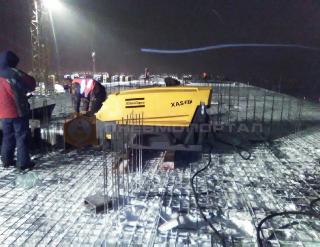 Аренда компрессора Atlas Copco XAS 87 для обдувки снега в строящемся микрорайоне Томилино Аренда компрессора Atlas Copco XAS 87 для обдувки снега в строящемся микрорайоне Томилино