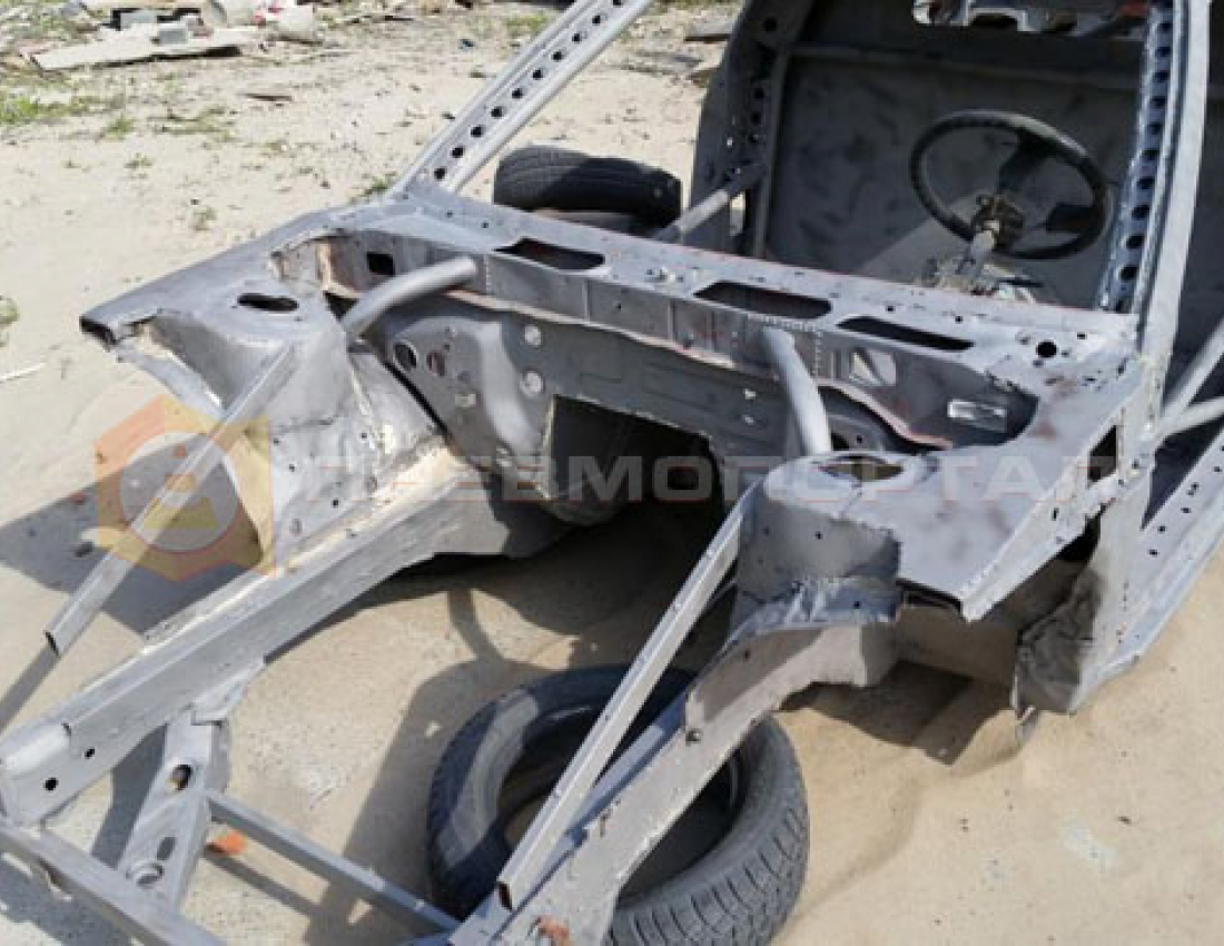 Обработали кузов автомобиля пескоструем Обработали кузов автомобиля пескоструем