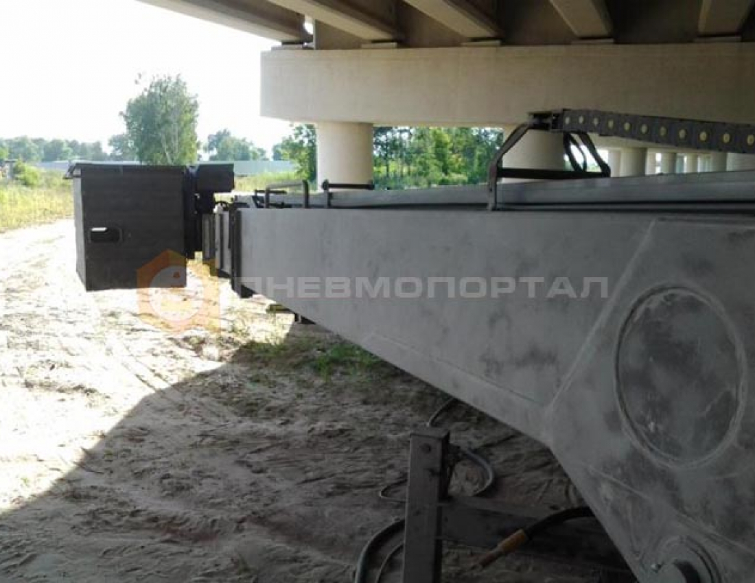 Очистили от загрязнений автовышку Очистили от загрязнений автовышку