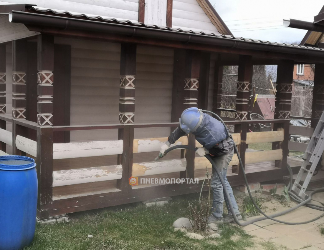 Пескоструйная обработка дома от краски Чеховский район, д. Власово Пескоструйная обработка дома от краски Чеховский район, д. Власово