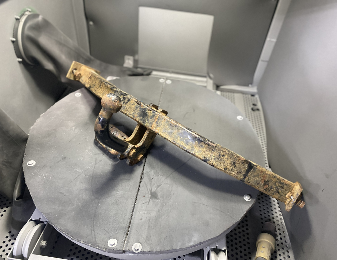 Пескоструйная обработка фаркопа для Хендай Старекс Пескоструйная обработка фаркопа для Хендай Старекс