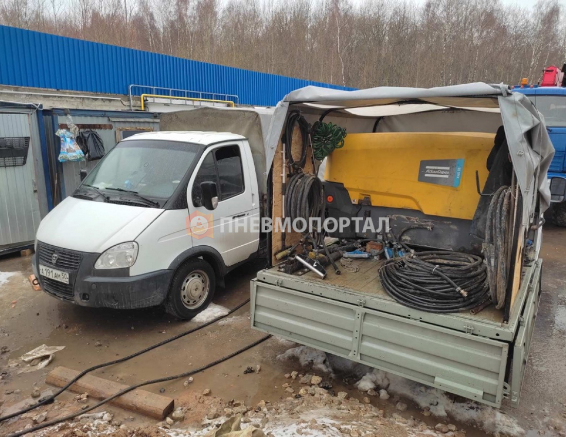 Аренда двух компрессоров Atlas Copco с тремя бетоноломами Аренда двух компрессоров Atlas Copco с тремя бетоноломами