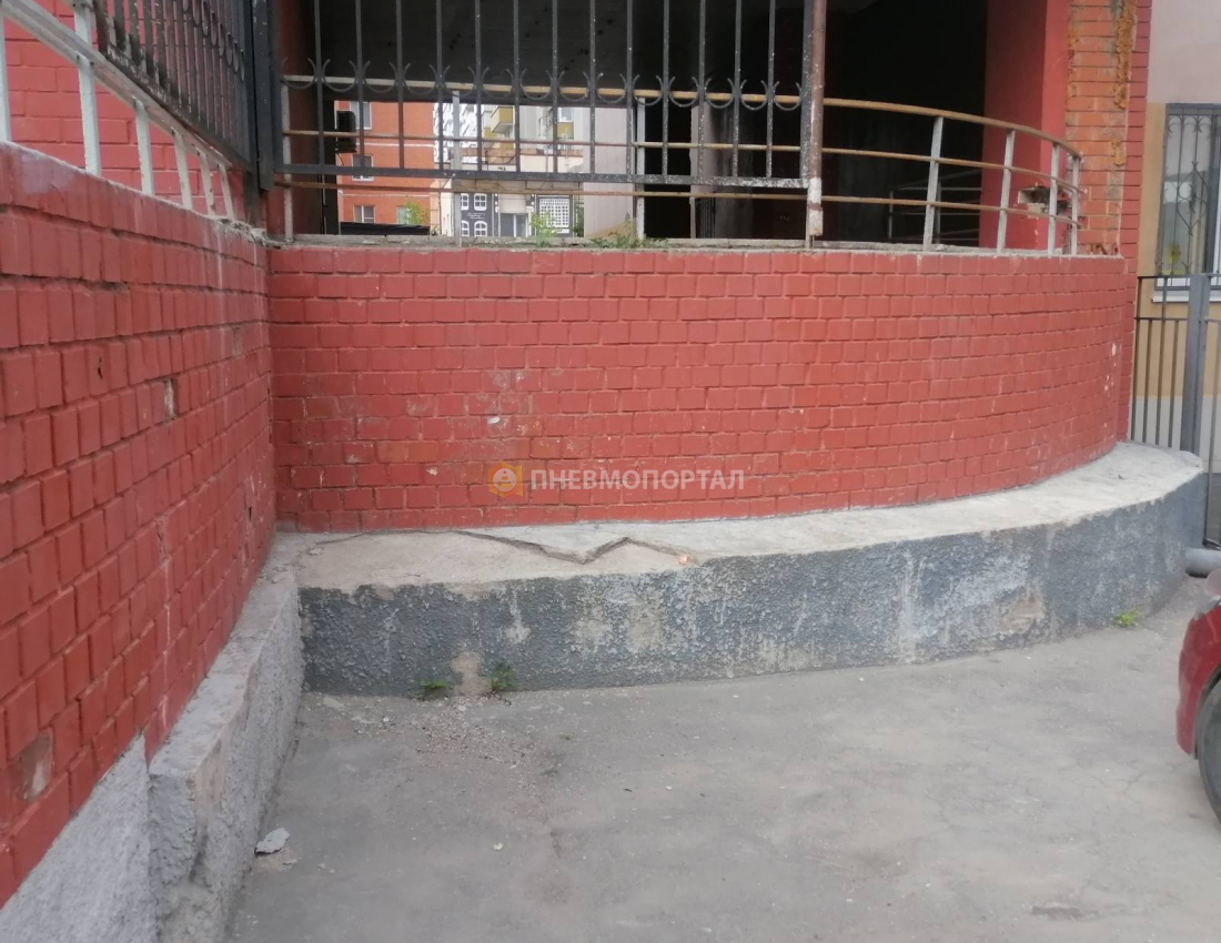 Пескоструйная обработка фасада многоквартирного дома от краски Пескоструйная обработка фасада многоквартирного дома от краски