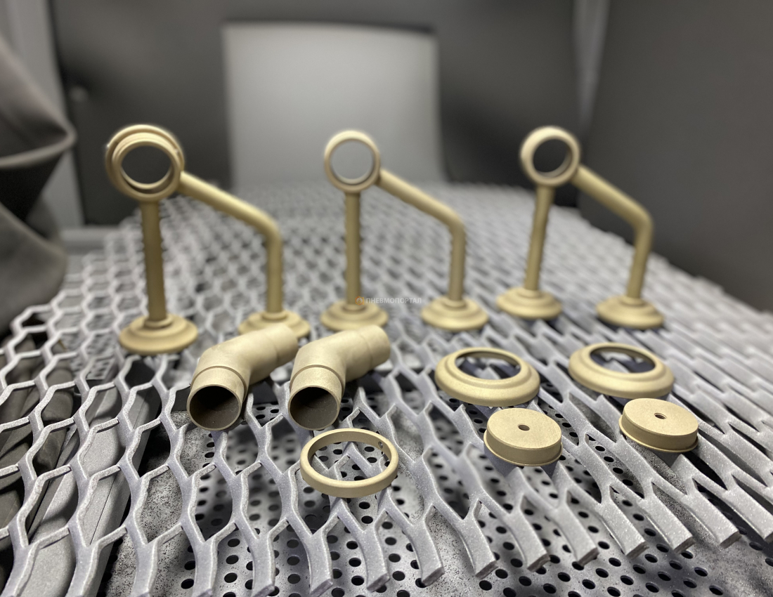 Пескоструйная обработка фурнитуры Пескоструйная обработка фурнитуры