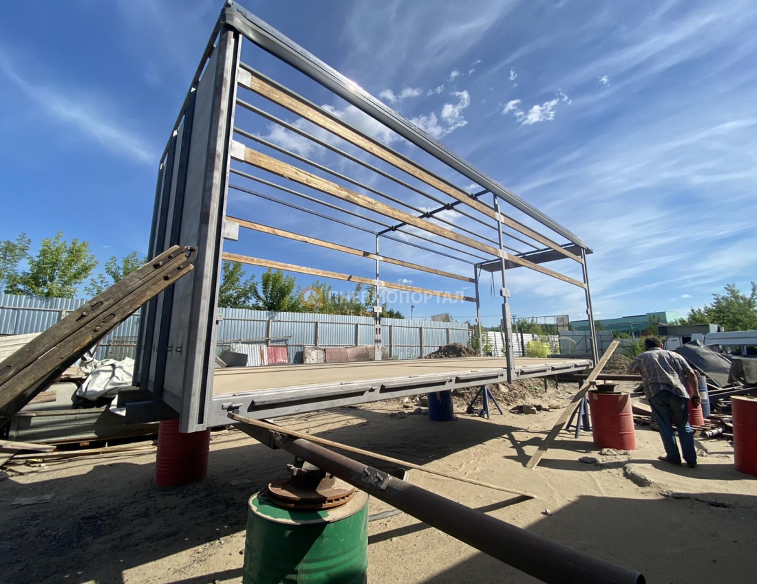 Пескоструйная обработка каркаса фургона грузового автомобиля с выездом в г. Домодедово Пескоструйная обработка каркаса фургона грузового автомобиля с выездом в г. Домодедово