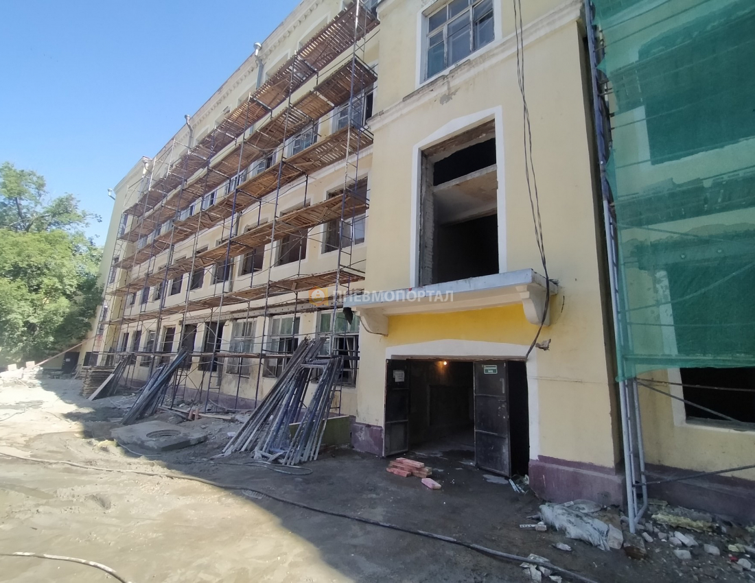 Пескоструйная обработка фасада здания в Люберцах Пескоструйная обработка фасада здания в Люберцах