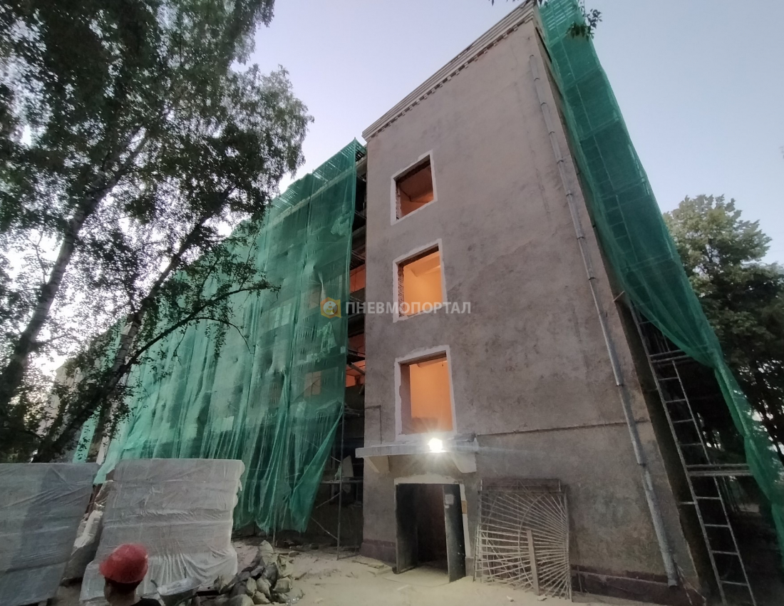 Пескоструйная обработка фасада здания в Люберцах Пескоструйная обработка фасада здания в Люберцах