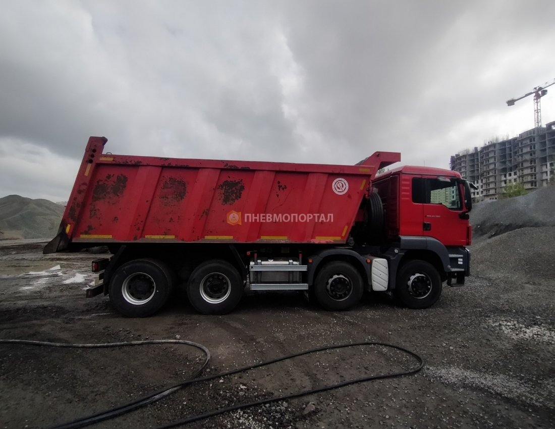 Пескоструйная обработка кузова самосвала MAN с выездом в Котельники Пескоструйная обработка кузова самосвала MAN с выездом в Котельники