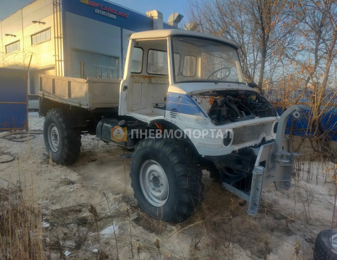 Пескоструйная обработка автомобиля Mercedes-Benz Unimog 406 | Пневмопортал