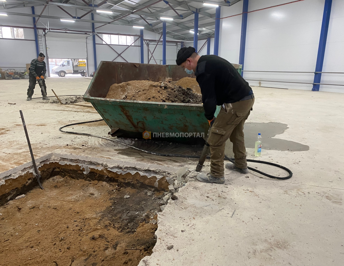 Аренда компрессора с пневматическими бетоноломами Аренда компрессора с пневматическими бетоноломами