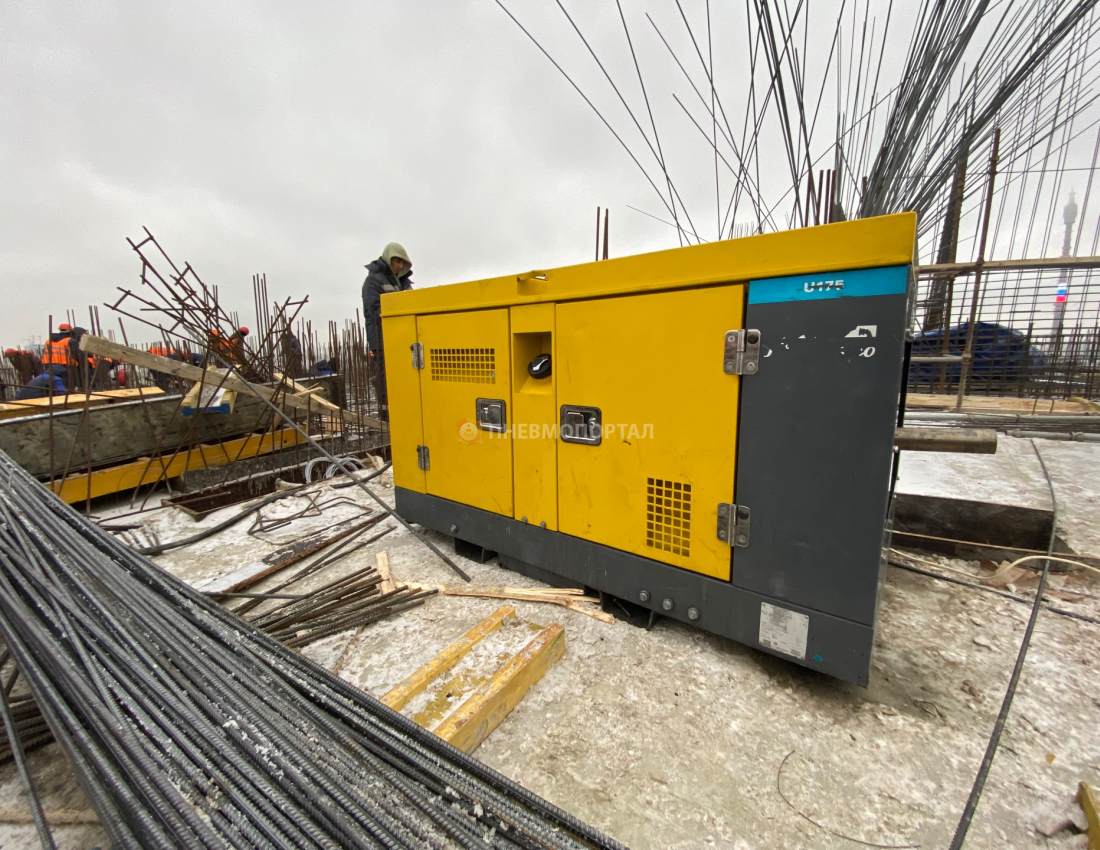 Аренда дизельного компрессора для срубки несущей стены Аренда дизельного компрессора для срубки несущей стены