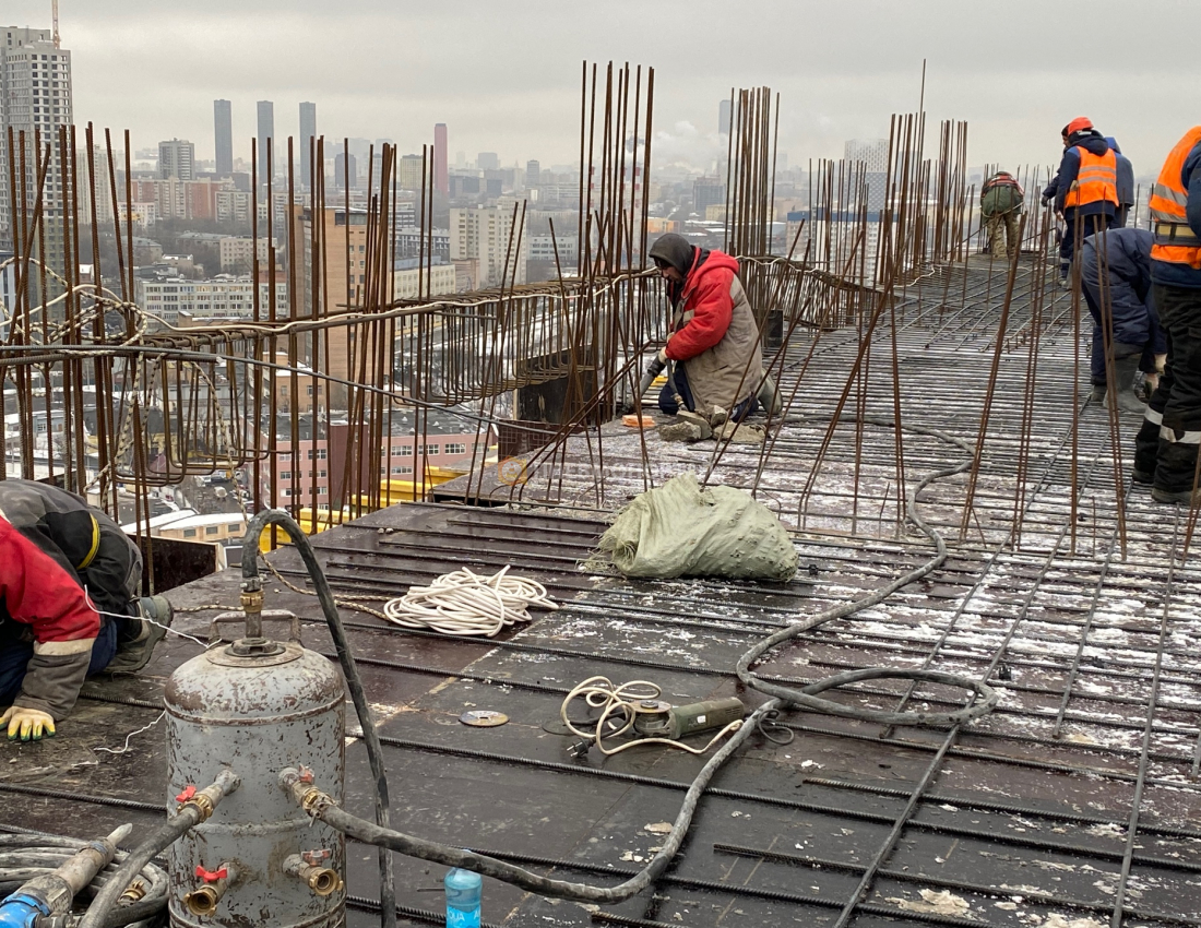 Аренда дизельного компрессора для срубки несущей стены Аренда дизельного компрессора для срубки несущей стены