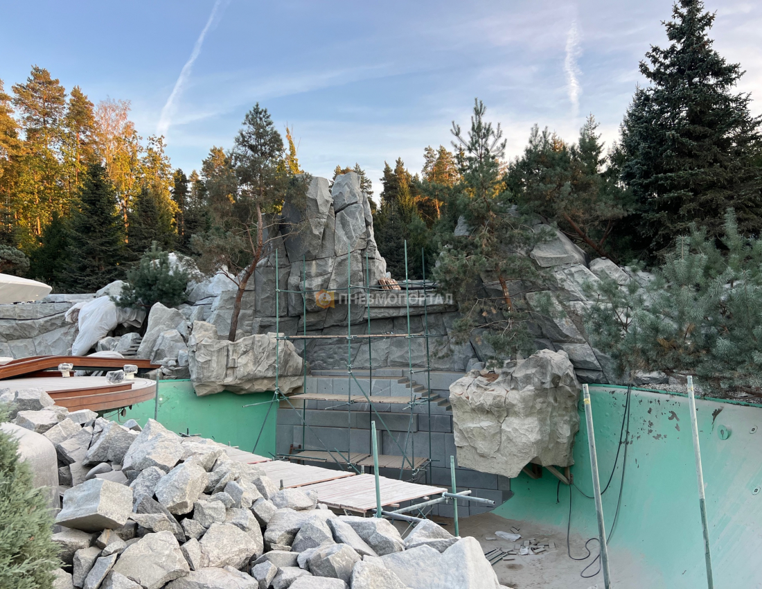 Пескоструйная обработка камня от известкового налета Пескоструйная обработка камня от известкового налета