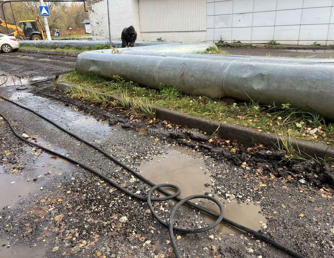 Аренда отбойных молотков с дизельным компрессором для демонтажа старого асфальта Аренда отбойных молотков с дизельным компрессором для демонтажа старого асфальта