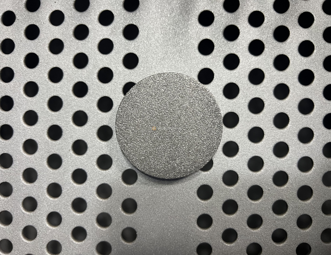 Дробеструйная обработка пластин окатанной дробью Дробеструйная обработка пластин окатанной дробью