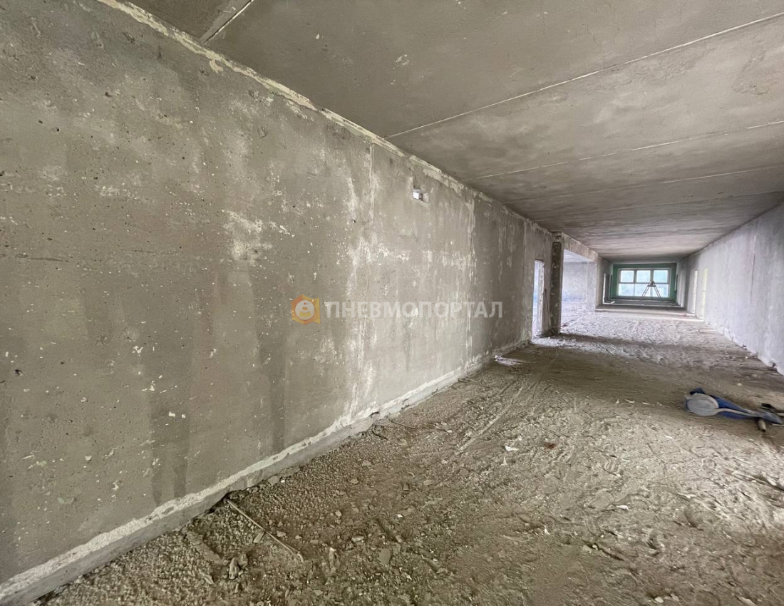 Пескоструйная обработка стен школы от краски для выявления дефектов плит Пескоструйная обработка стен школы от краски для выявления дефектов плит