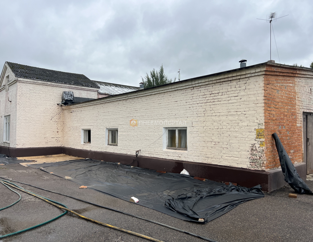 Пескоструйная обработка кирпичной оранжереи Пескоструйная обработка кирпичной оранжереи