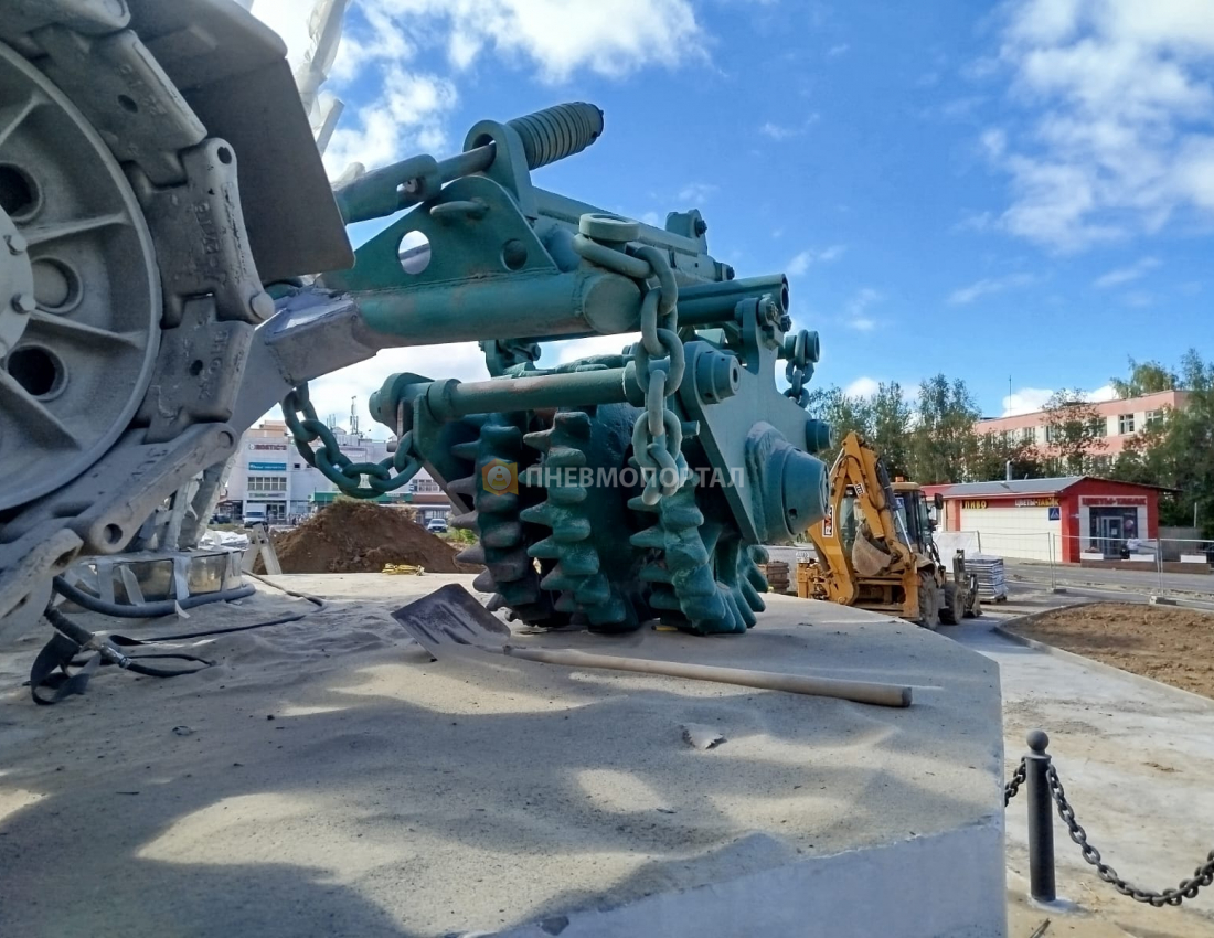 Пескоструйная обработка мемориала «Воинам сапёрам» Пескоструйная обработка мемориала «Воинам сапёрам»