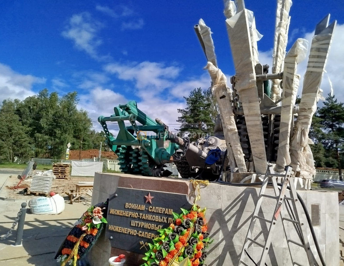 Пескоструйная обработка мемориала «Воинам сапёрам» Пескоструйная обработка мемориала «Воинам сапёрам»