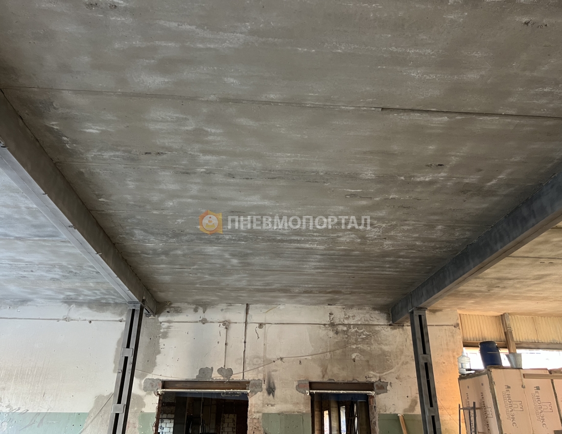 Пескоструйная обработка опорных металлических тавр Пескоструйная обработка опорных металлических тавр