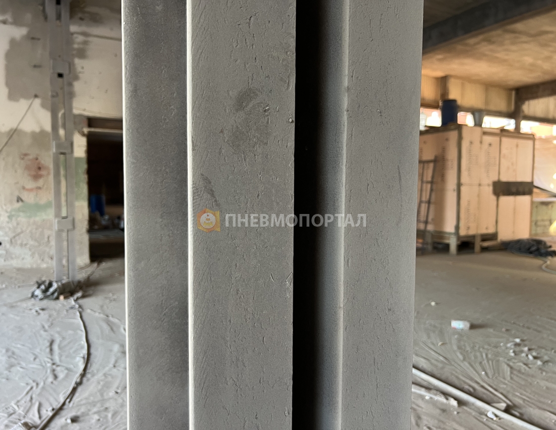 Пескоструйная обработка опорных металлических тавр Пескоструйная обработка опорных металлических тавр