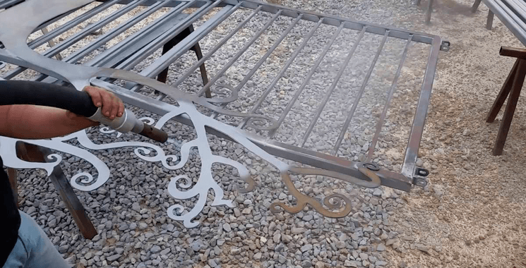 пескоструйная очистка металлических ворот