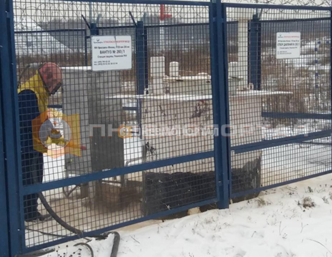 Аренда пескоструйного оборудования для обработки задвижки нефтепровода на станции защиты МН «Ярославль - Москва»