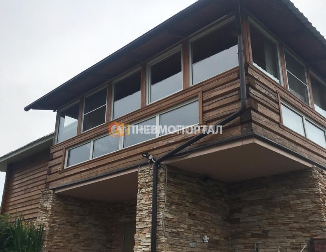 Снятие старого покрытия с бруса с помощью пескоструйного аппарата в Ногинском районе, д. Обухово