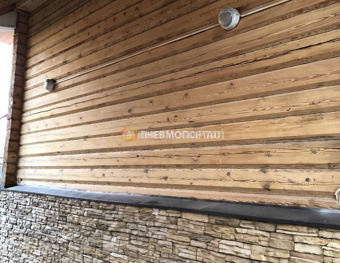 Снятие старого покрытия с бруса с помощью пескоструйного аппарата в Ногинском районе, д. Обухово