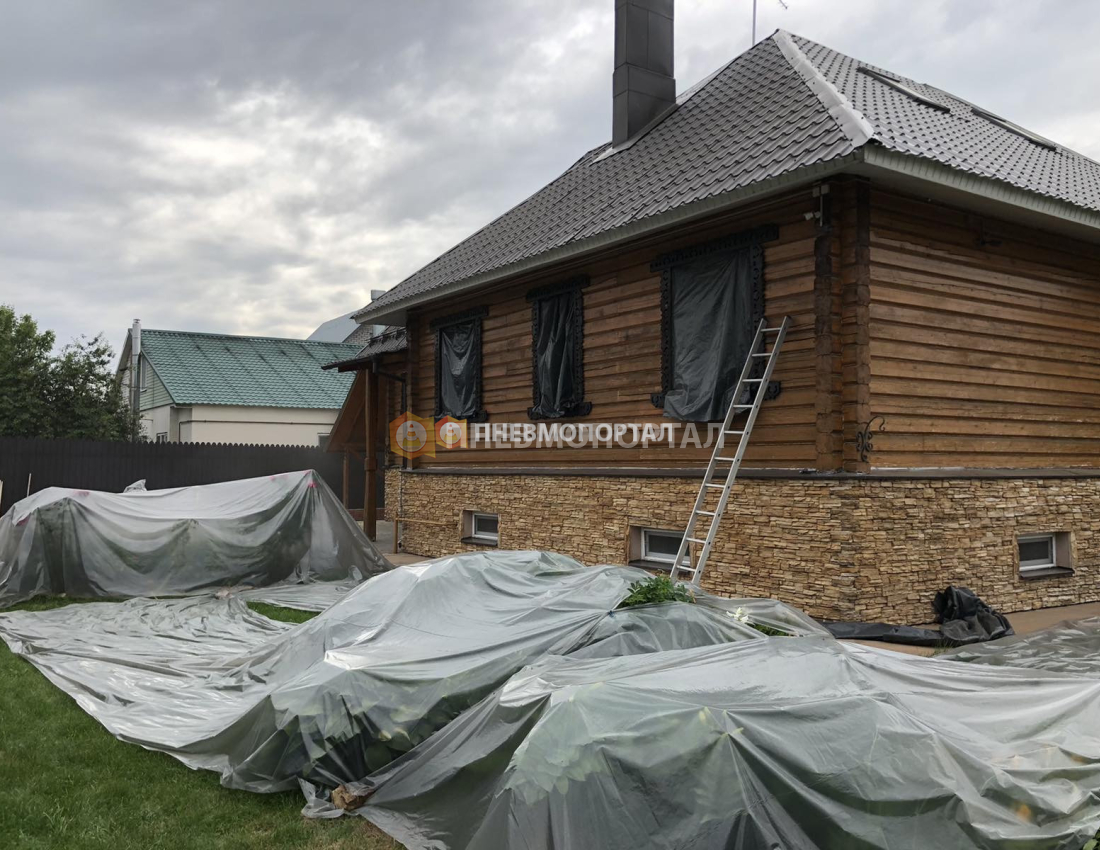 Снятие старого покрытия с бруса с помощью пескоструйного аппарата в Ногинском районе, д. Обухово