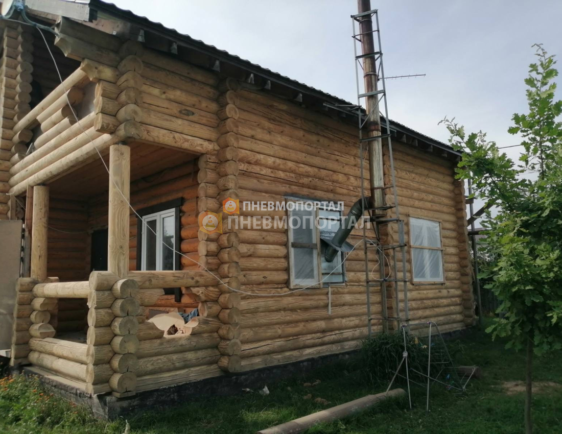 Очистка сруба дома с помощью пескоструйной обработки в д. Яковлево