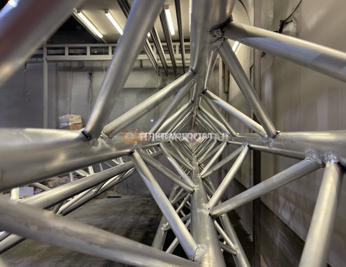 Порошковая покраска алюминиевых ферм