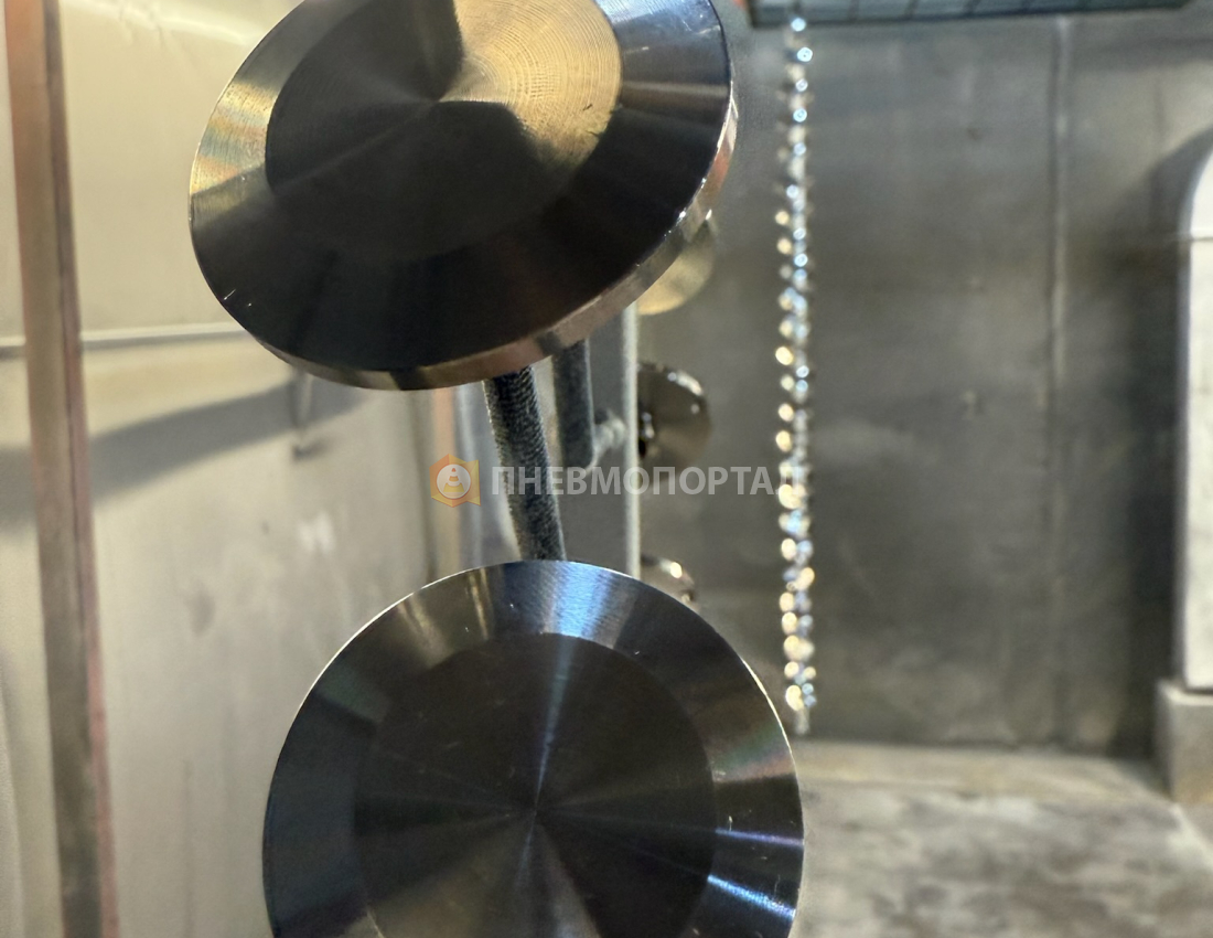 Порошковая покраска стеклодержателей в Ral 9016