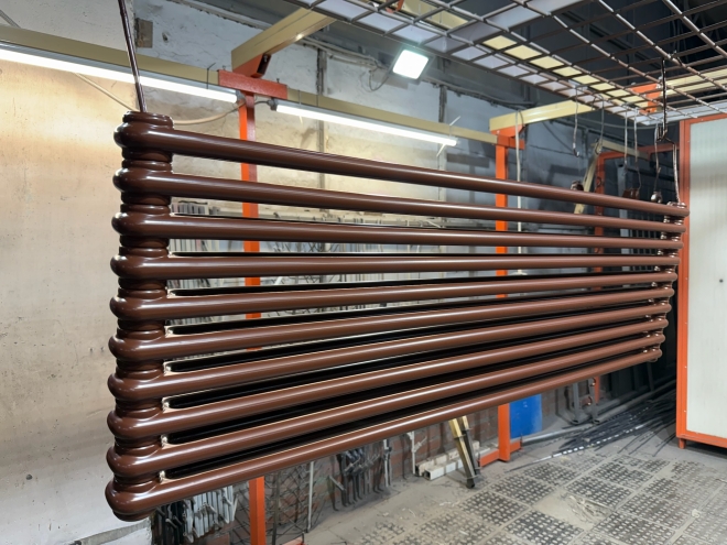 Порошковая покраска радиаторов Ral 8016 и Ral 7047